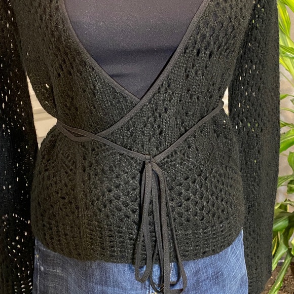 SISLEY Crocheted Knit Wool Cardigan - Picture 3 of 4